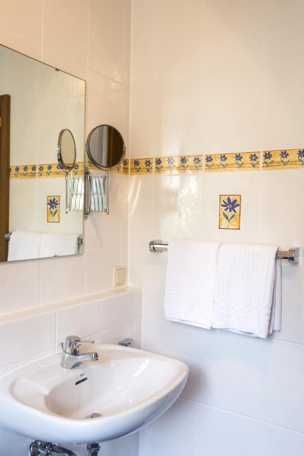 Hotel-Pension-Waldblick Garni Gittersdorf Номер фото